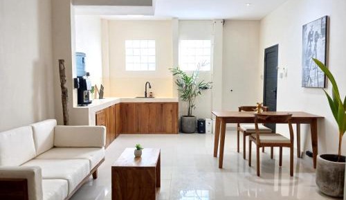 Studio Apartment