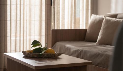 One-Bedroom Apartment (5 Adults)