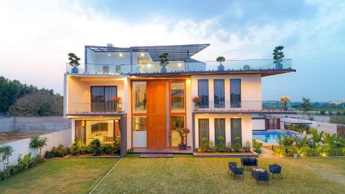 Villa with Private Pool