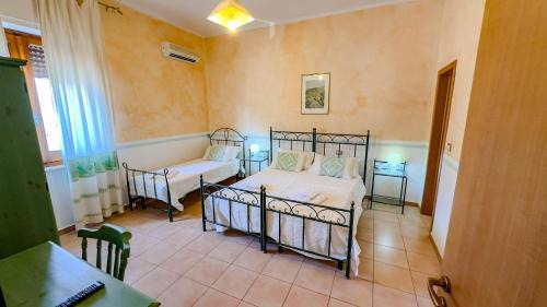 Triple Room with Private Bathroom