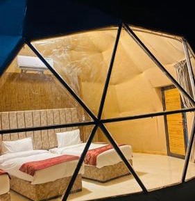 Superior Double or Twin Room with Mountain View