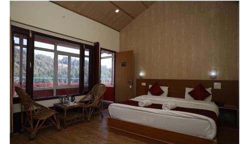 Double Room with Mountain View