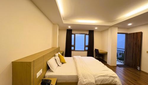Double Room with Mountain View