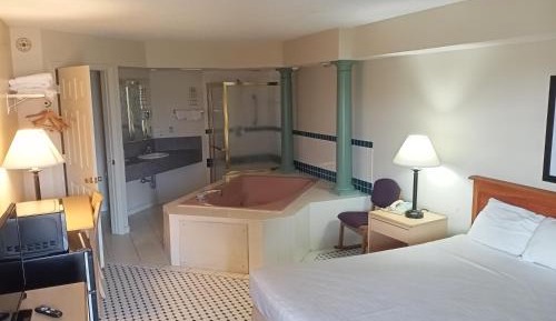 King Room with Spa Bath