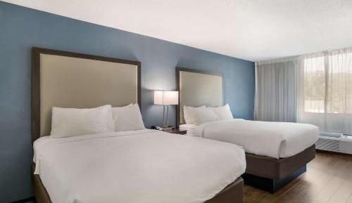 Standard Queen Room with Two Queen Beds - Non Smoking 