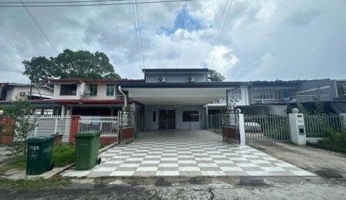 Six-Bedroom House