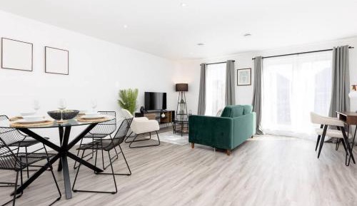 One-Bedroom Apartment with Garden