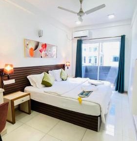 Deluxe Double Room with Balcony