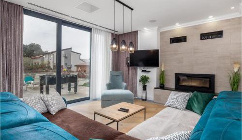 Four-Bedroom Holiday Home