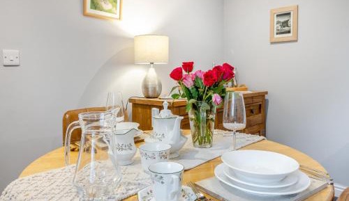 One-Bedroom Holiday Home