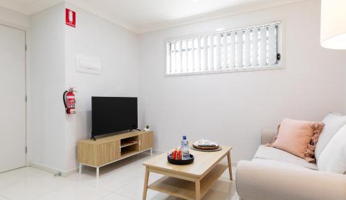 One-Bedroom Deluxe Apartment