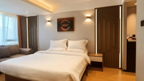 Deluxe Family Suite