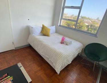 Apartment With Shared Bathroom