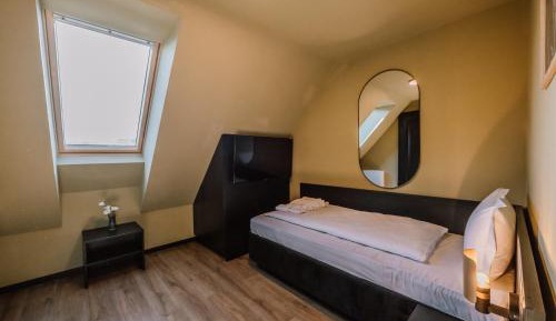 Economy Single Room