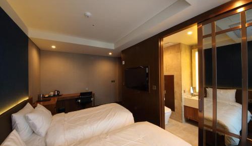 Twin Room with Balcony