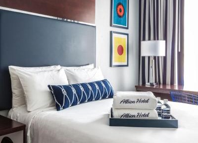 Petite Double Room