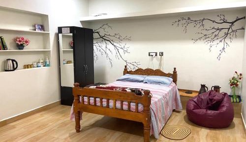 Deluxe Double Room (2 Adults + 1 Child)