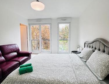 Deluxe King Room