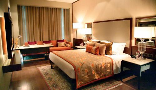 Luxury Room King Bed