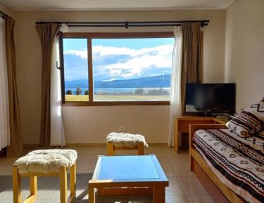 Apartment with Lake View