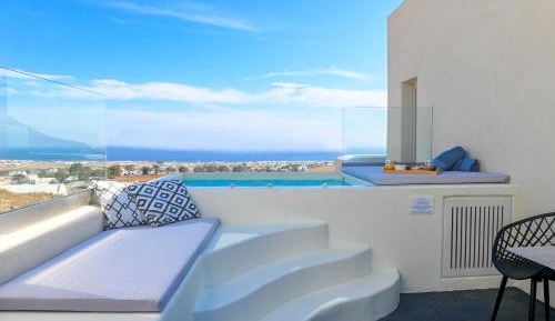 Superior Suite with Hot Tub and Sea View