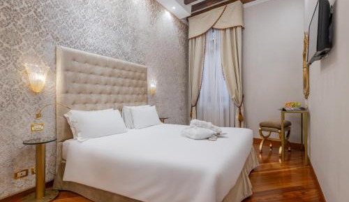 Two-Bedroom Apartment (4 Adults)