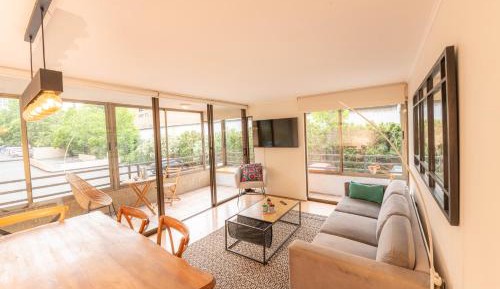 Three-Bedroom Apartment with Balcony