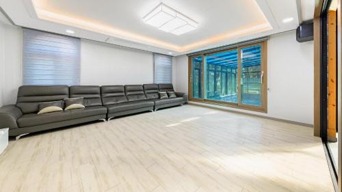 Studio 1