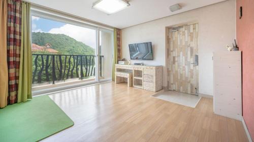Studio 1