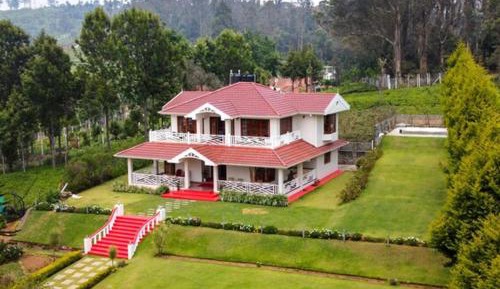 Villa with Garden View