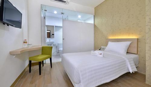 Standard Queen Room