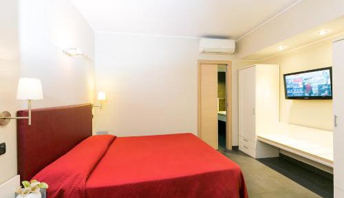 One-Bedroom Apartment (1 Adult)
