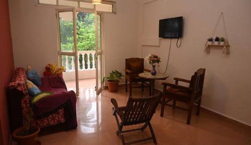 One-Bedroom Apartment with Balcony
