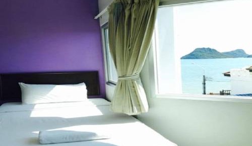 Standard Twin Room with Sea View