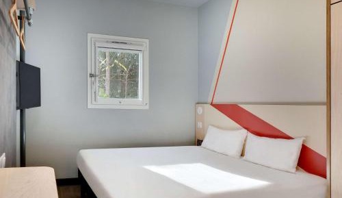 Triple Room with Double bed and Single Bed