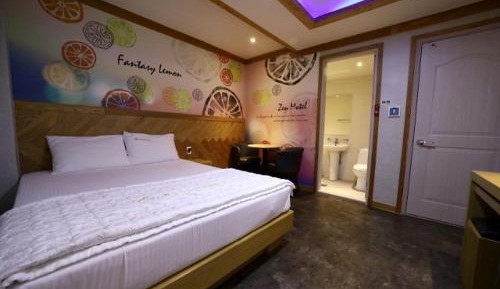 Double Room 2