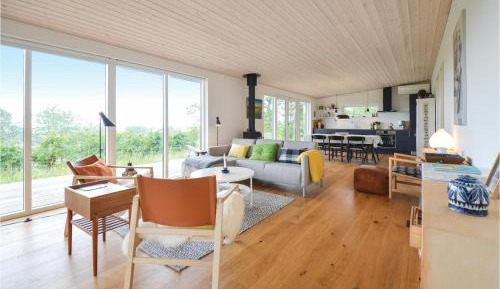 Two-Bedroom Holiday Home