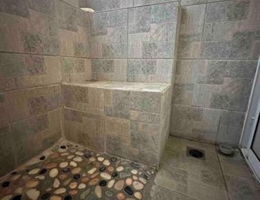 Deluxe Double Room with Shower