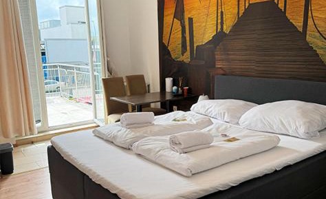Twin Room with Balcony