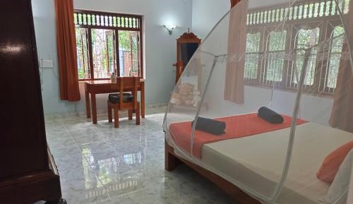 Standard Double Room with Shared Bathroom