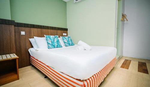 Standard Queen Room