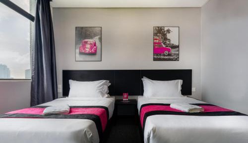 Superior Twin Room with City View