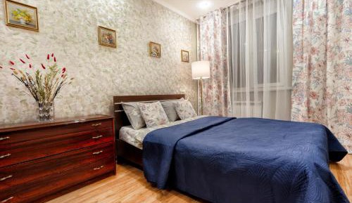 One-Bedroom Apartment with Balcony