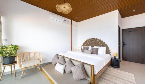 Deluxe Rooftop Seafront with Bathtub