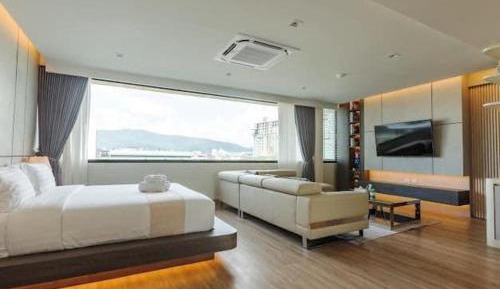 Executive Suite