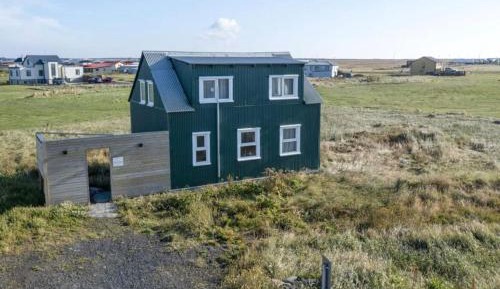 Three-Bedroom Townhouse