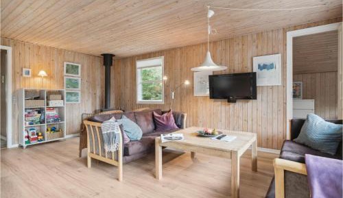 Three-Bedroom Holiday Home 
