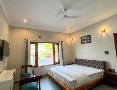 Queen Room