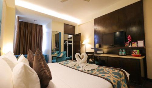 Royal Club Room