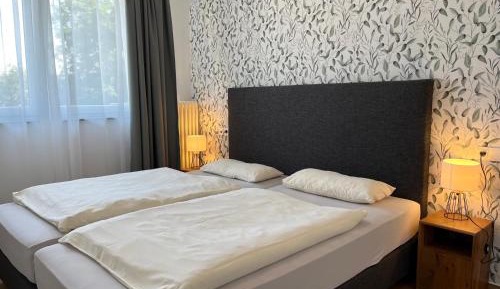 Room #33146004